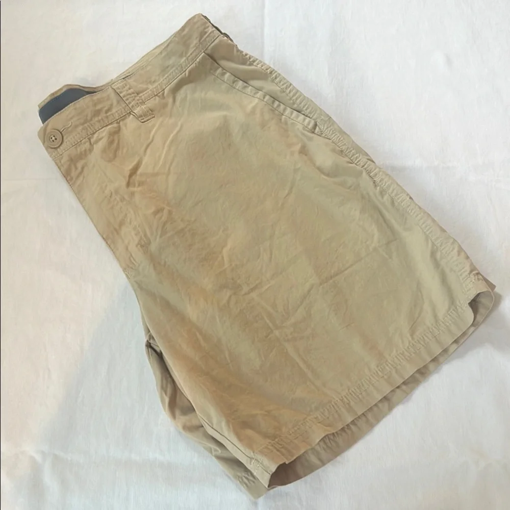 Columbia Tan Flat Front Shorts Lightweight Casual - Picture 8 of 8